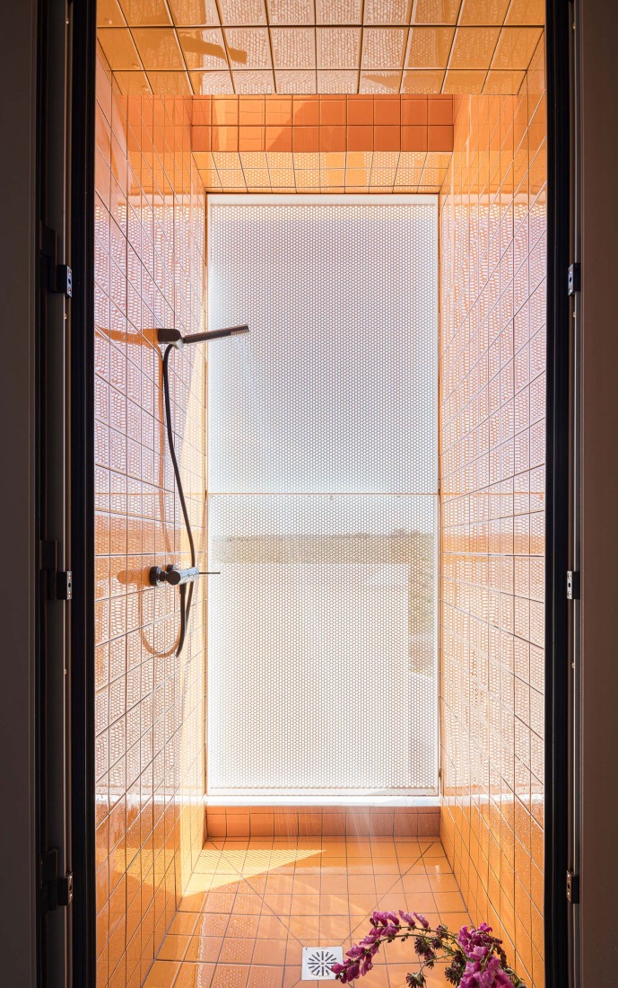 Accordion House by FORarquitectura. Photograph by Juanca Lagares.