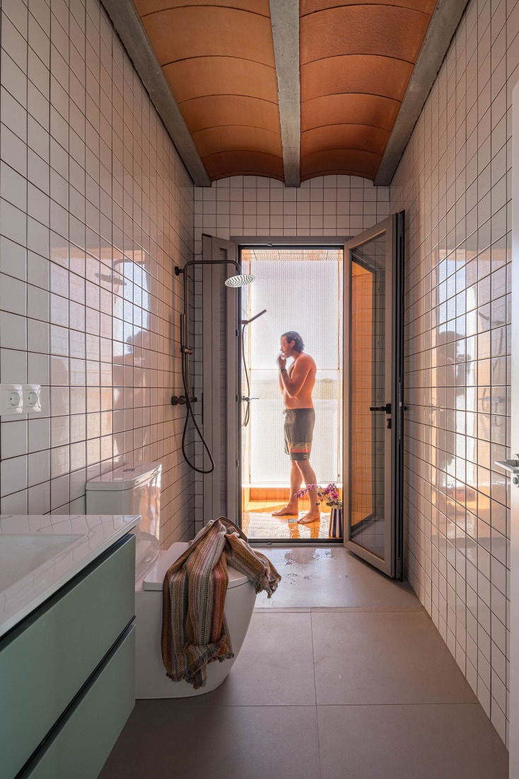 Accordion House by FORarquitectura. Photograph by Juanca Lagares.