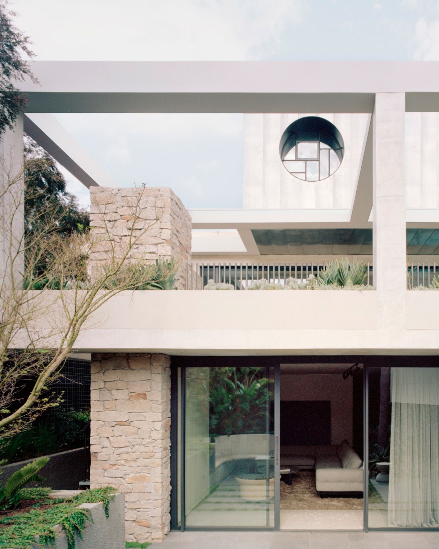 South Yarra House by Pandolfini Architects. Photograph by Rory Gardiner.