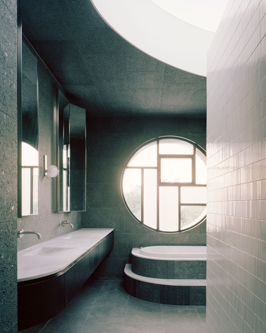 South Yarra House by Pandolfini Architects. Photograph by Rory Gardiner.