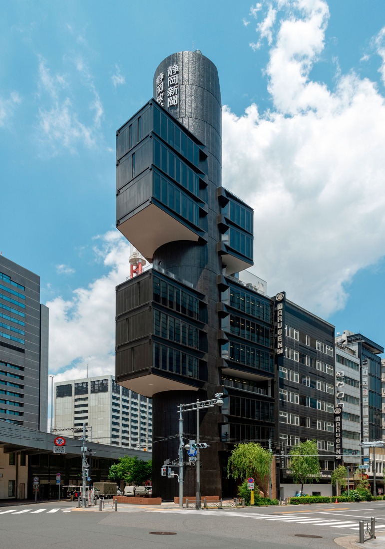 Kenzo Tange's Shizuoka Press and Broadcasting Center, renovated by TAISEI. Southeast side. Photograph by Naoki Kumagai Photo Office, Inc.