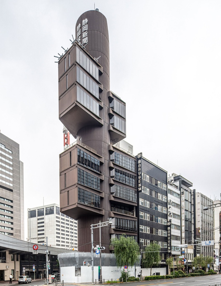 Kenzo Tange's Shizuoka Press and Broadcasting Center, renovated by TAISEI. The year 2020 (Before renovation). Photograph by Taisei Corporation.