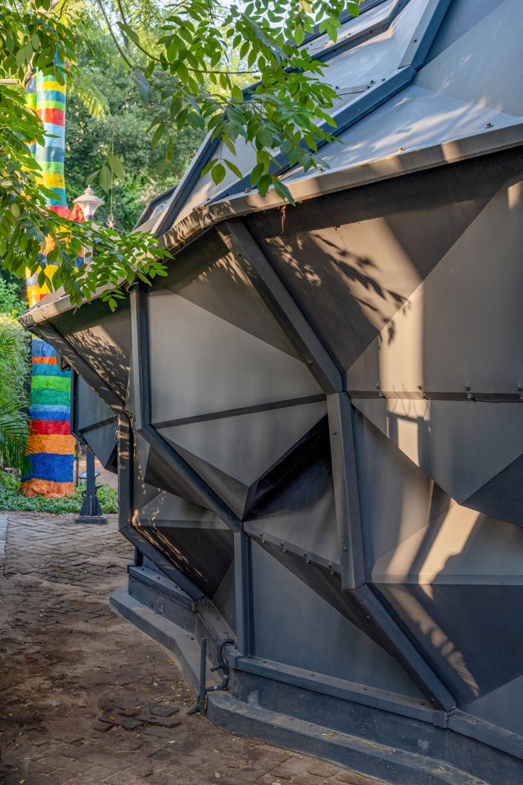Darwin Bucky by andblack design studio. Photograph by Vinay Panjwani.