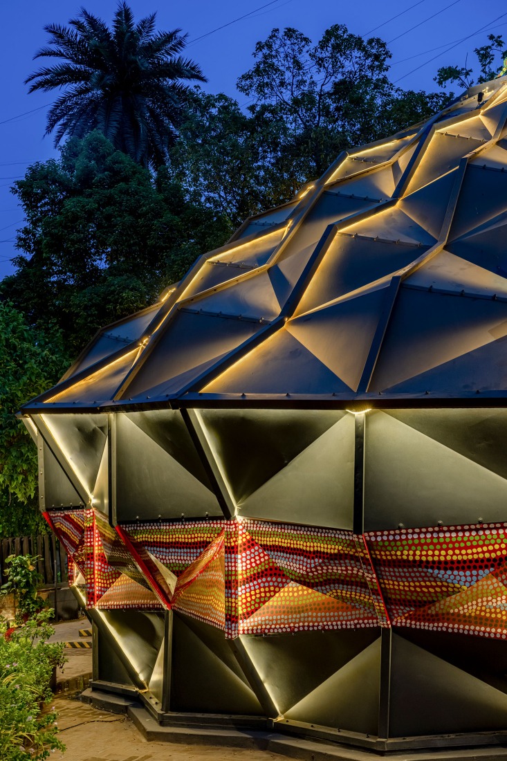 Darwin Bucky by andblack design studio. Photograph by Vinay Panjwani.