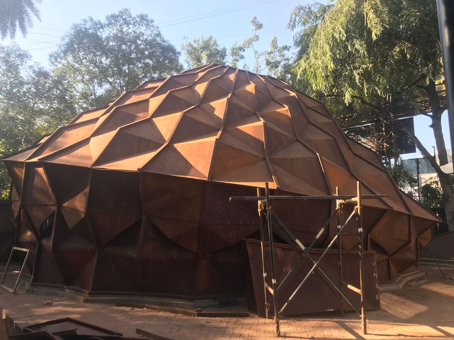 Construction process. Darwin Bucky by andblack design studio. Photograph by Vinay Panjwani.
