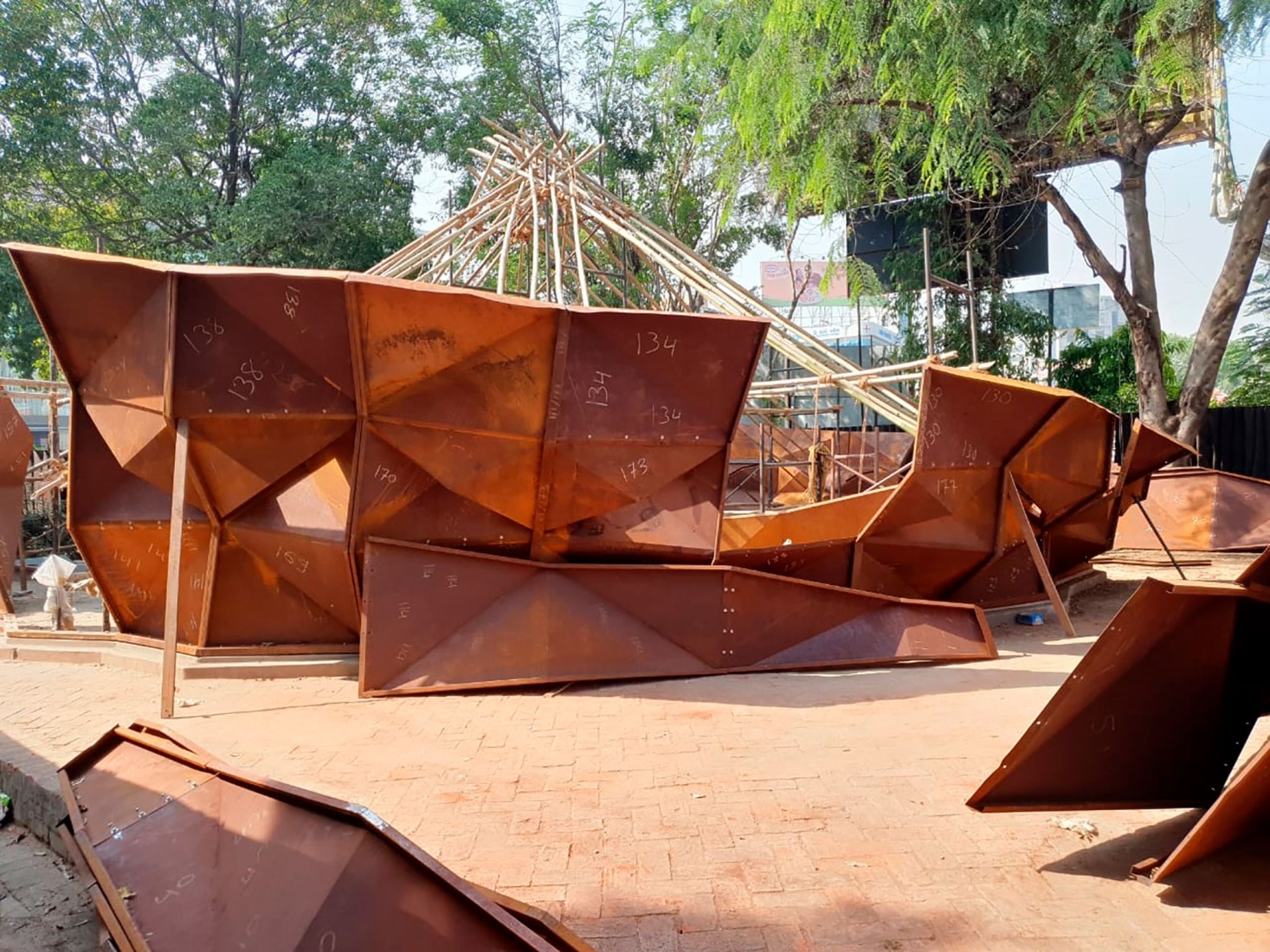 Construction process. Darwin Bucky by andblack design studio. Photograph by Vinay Panjwani.