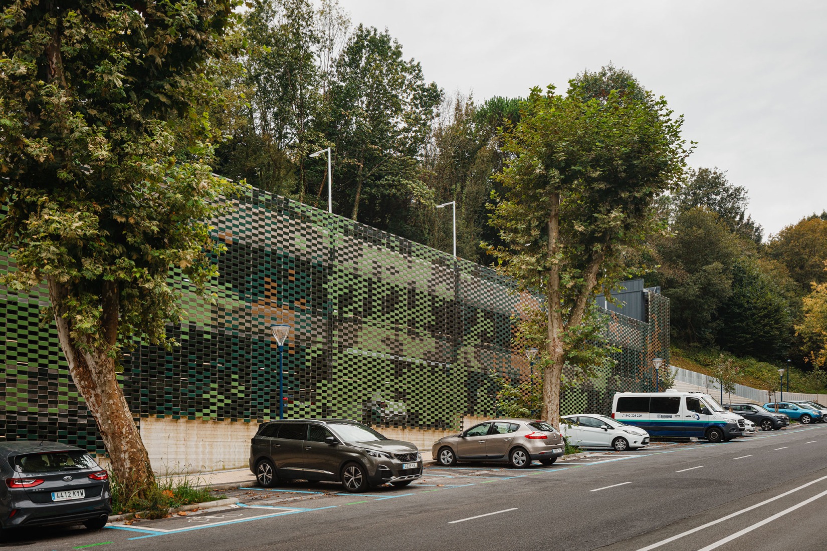 Parking building in Errenteria by VAUMM. Photograph by Aitor Estévez.