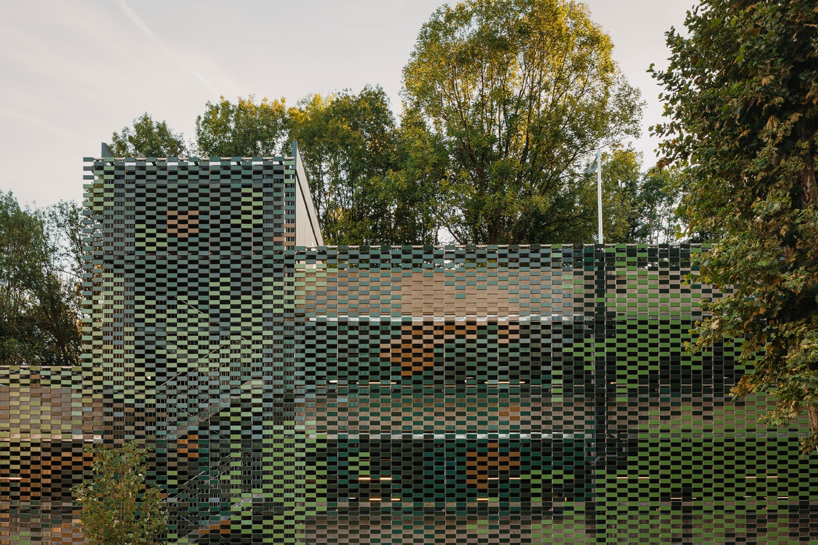 Parking building in Errenteria by VAUMM. Photograph by Aitor Estévez.