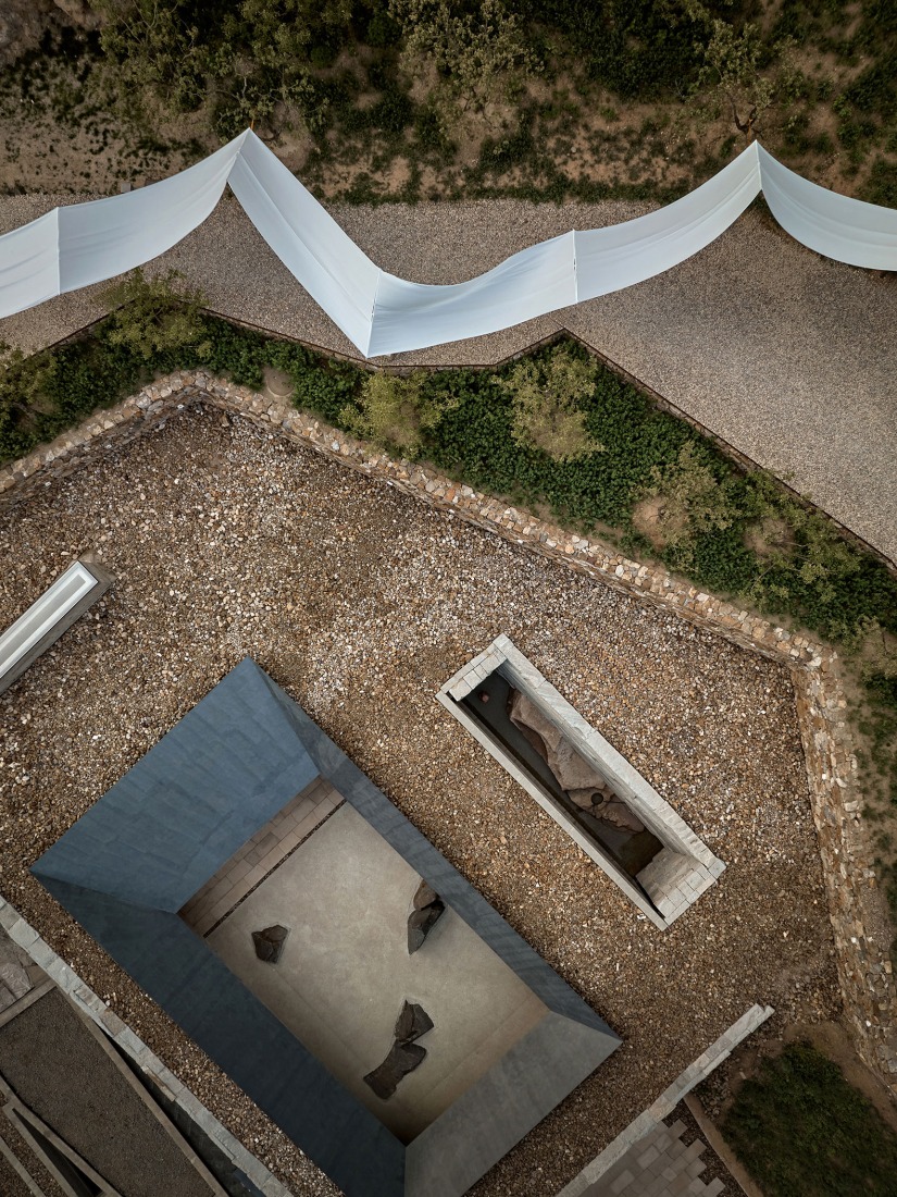 The Fan by Team_BLDG. Photograph by Jonathan Leijonhufvud.