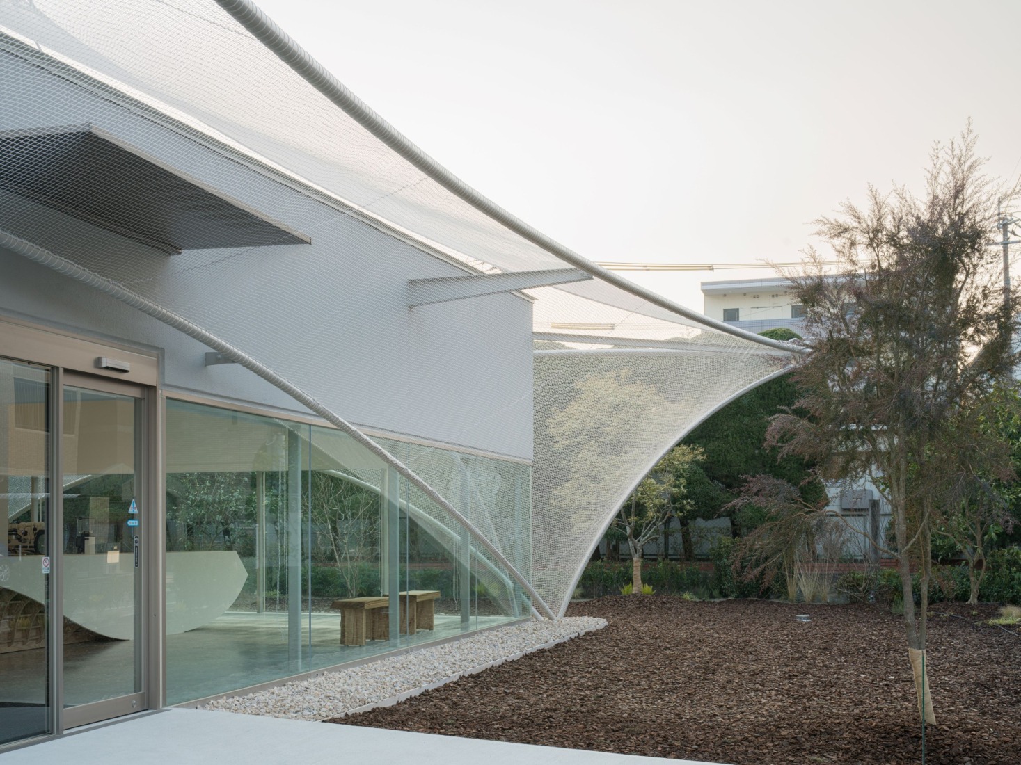 Cs Somme Café by Kengo Kuma. Photograph by Katsumasa Tanaka.