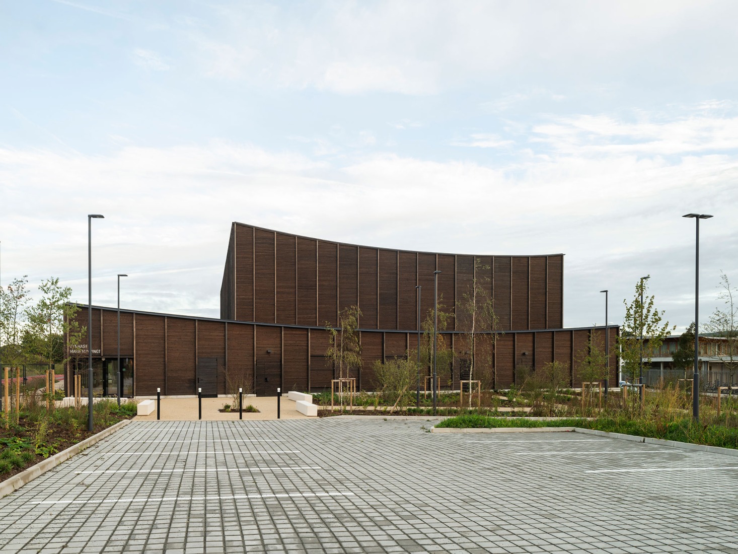 Gimnasio Marie Marvingt por Ateliers O-S Architectes. Fotografía por Cyrille Weiner.
