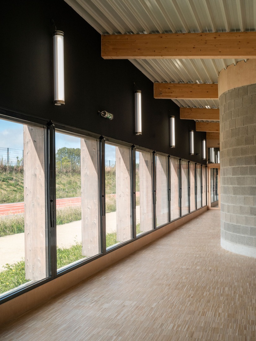 Gimnasio Marie Marvingt por Ateliers O-S Architectes. Fotografía por Cyrille Weiner.