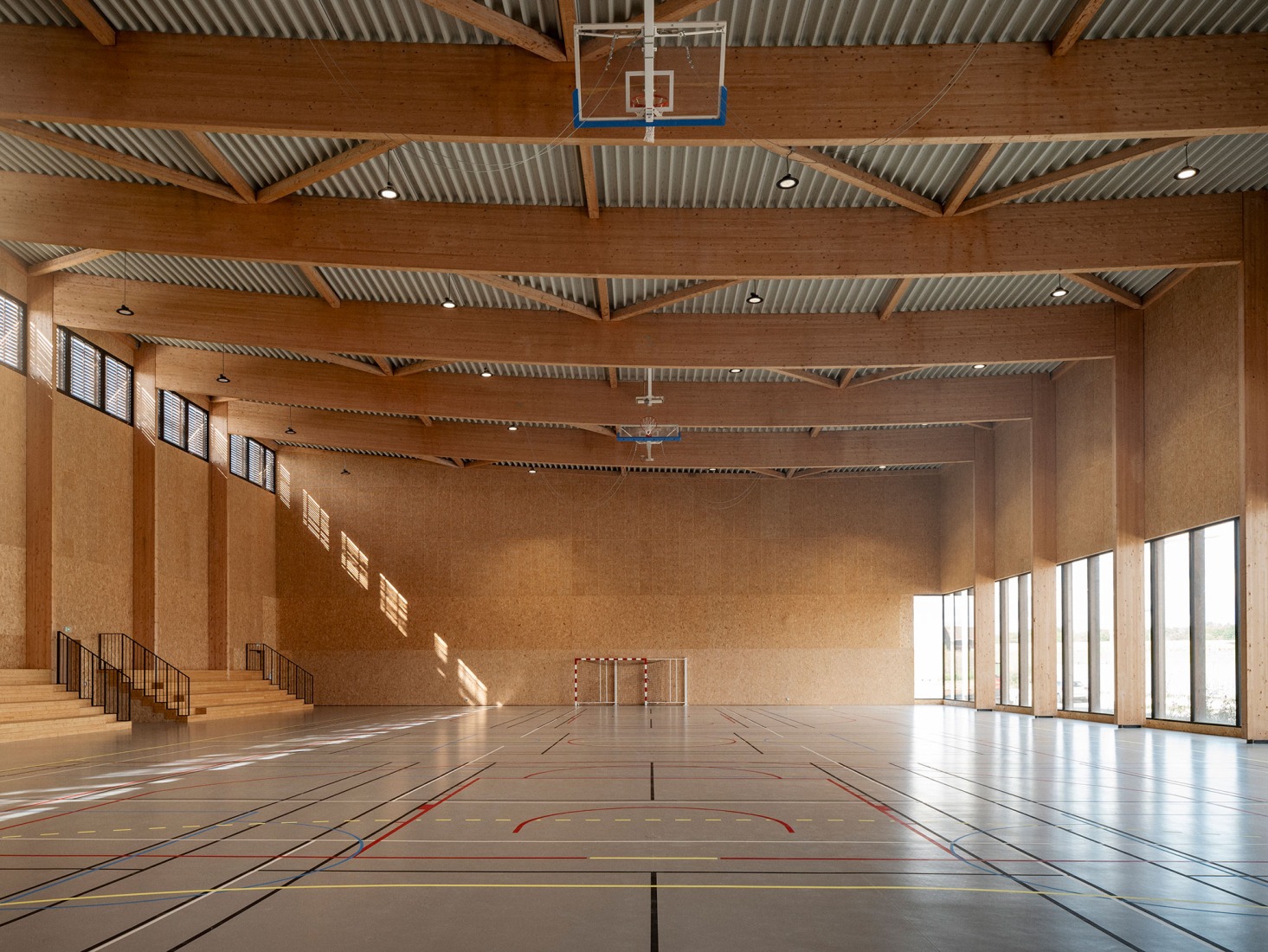 Gimnasio Marie Marvingt por Ateliers O-S Architectes. Fotografía por Cyrille Weiner.