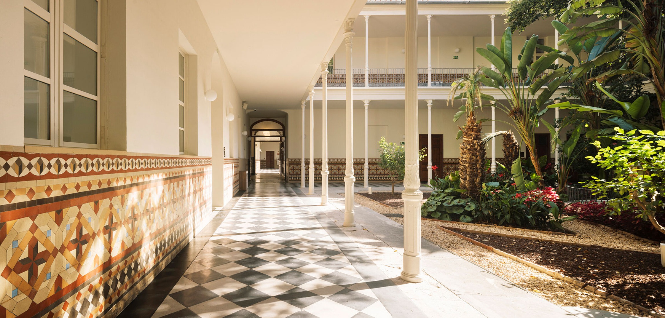 Turia Campus, Universidad Europea by Ramón Esteve Estudio. Photograph by Alfonso Calza.
