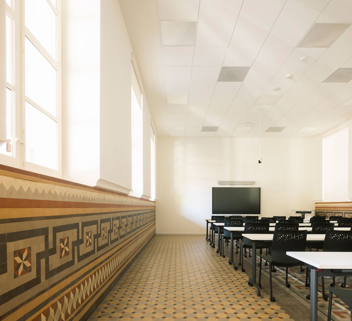 Turia Campus, Universidad Europea by Ramón Esteve Estudio. Photograph by Alfonso Calza.