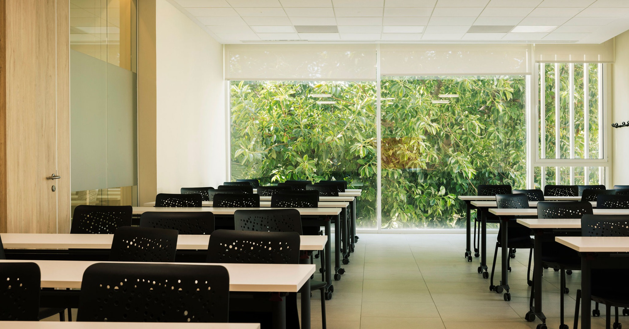 Turia Campus, Universidad Europea by Ramón Esteve Estudio. Photograph by Alfonso Calza.