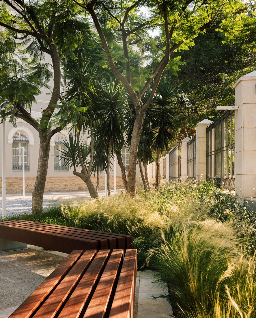 Turia Campus, Universidad Europea by Ramón Esteve Estudio. Photograph by Alfonso Calza.