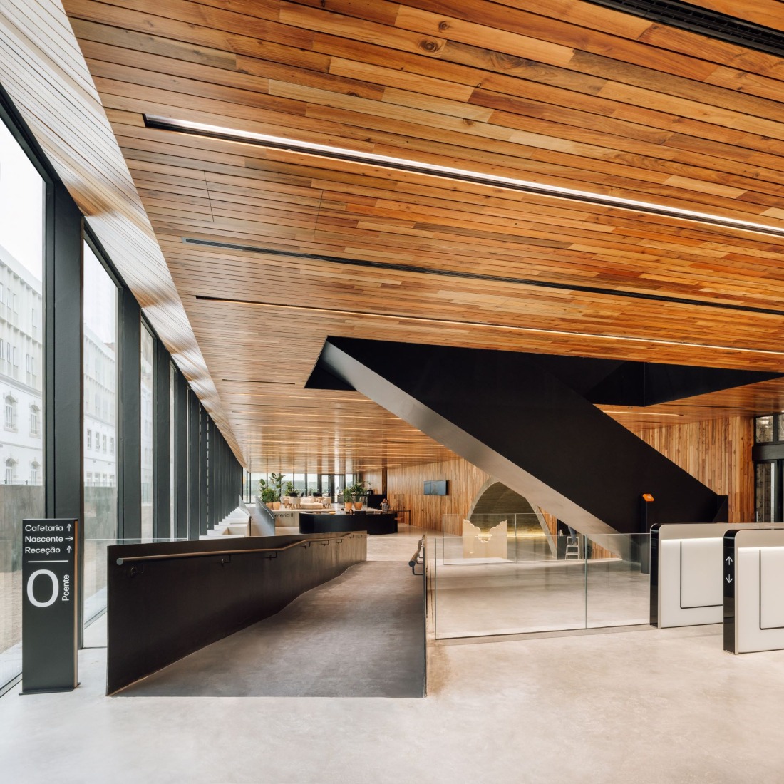 "Energía de Portugal" Headquarters by ELEMENTAL. Photography by Francisco Nogueira.