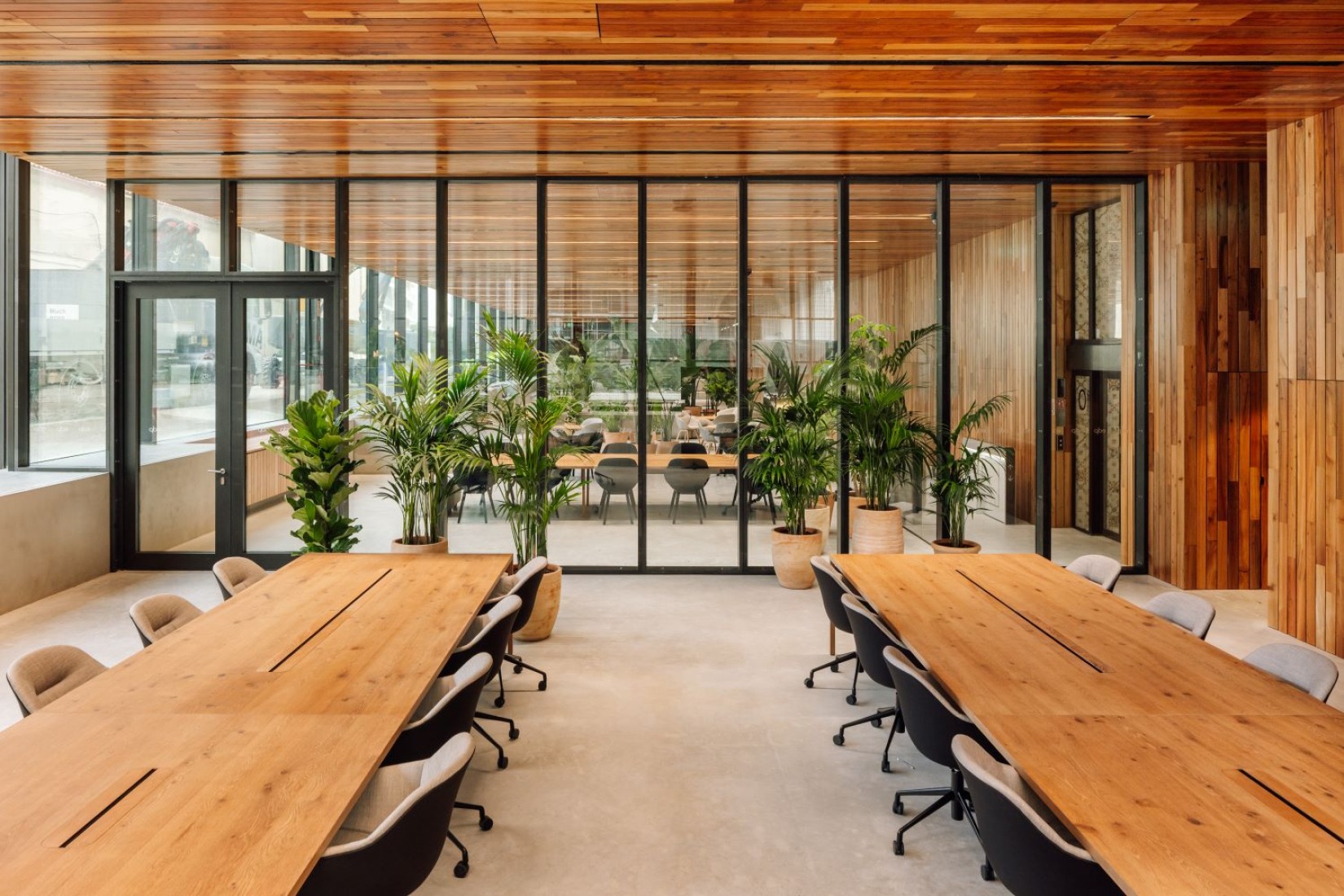 "Energía de Portugal" Headquarters by ELEMENTAL. Photography by Francisco Nogueira.