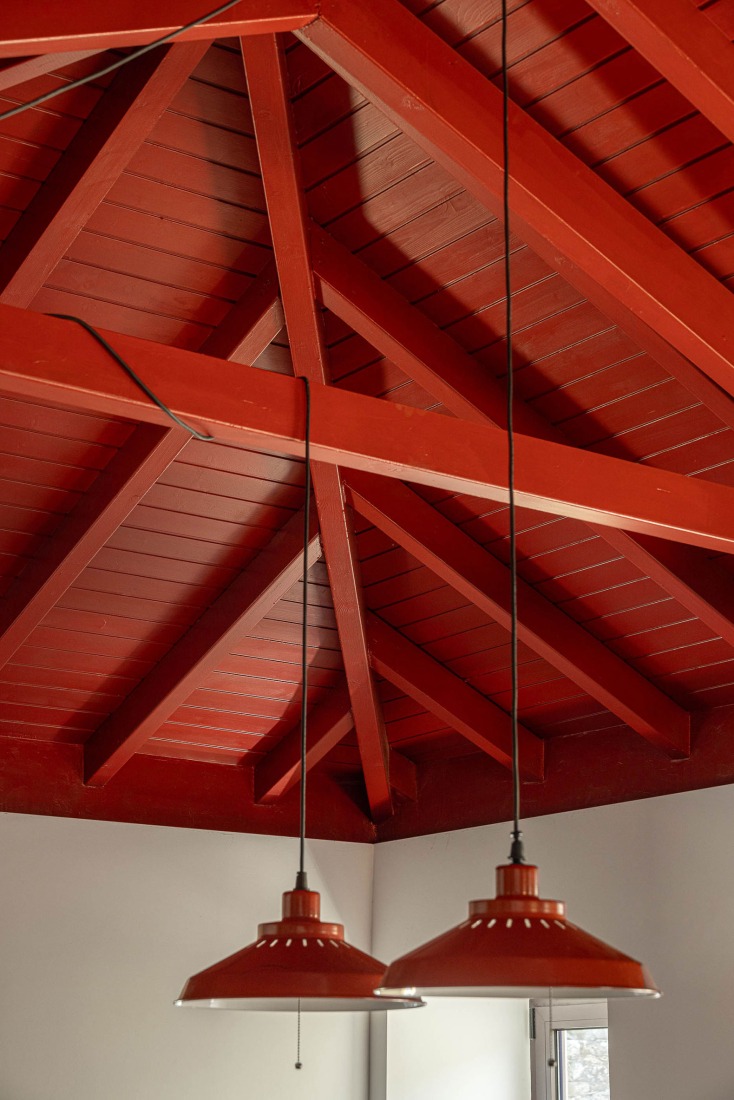 Casa do Castanheiro por Luppa Arquitectos. Fotografía por Ivo Tavares Studio.