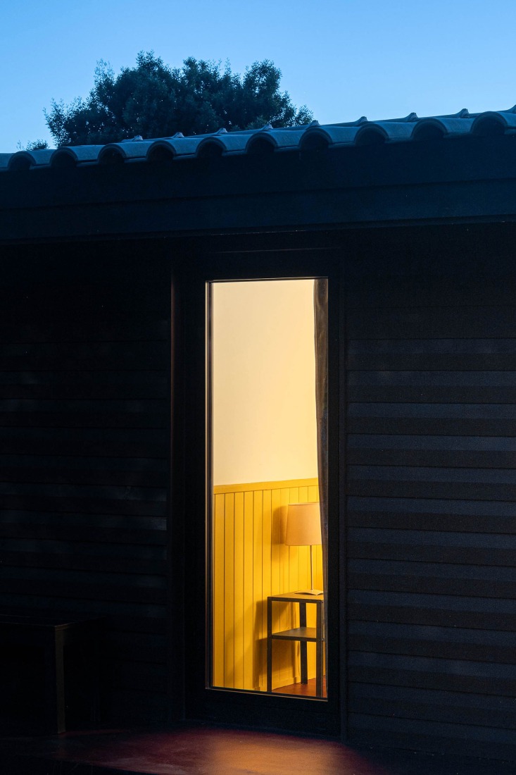 Casa do Castanheiro por Luppa Arquitectos. Fotografía por Ivo Tavares Studio.