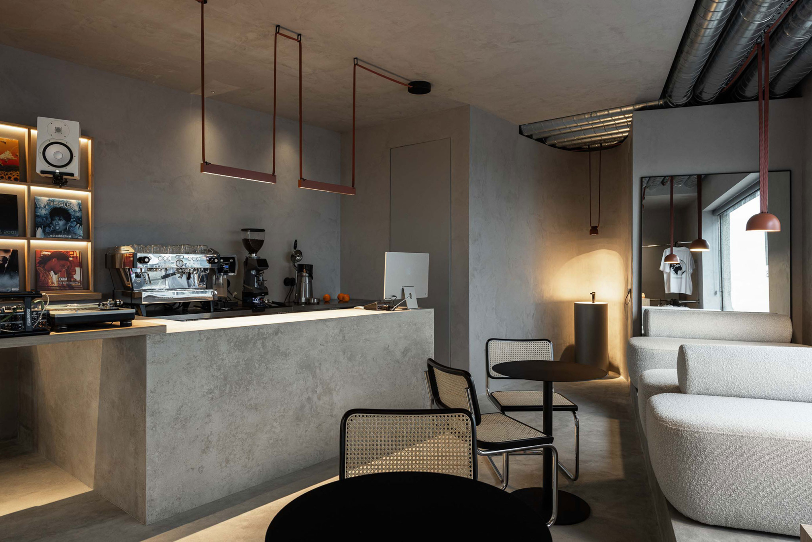 KI.art.music.coffee. by MAT Arquitetura e Interiores. Photograph by Ivo Tavares Studio.