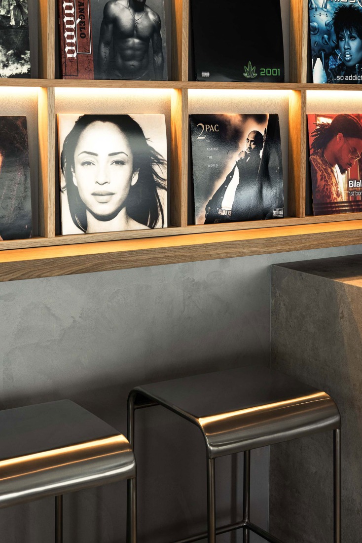 KI.art.music.coffee. by MAT Arquitetura e Interiores. Photograph by Ivo Tavares Studio.