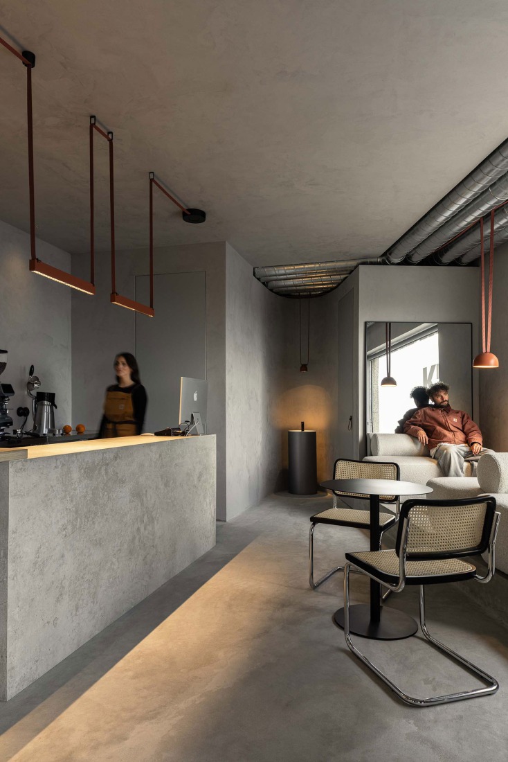 KI.art.music.coffee. by MAT Arquitetura e Interiores. Photograph by Ivo Tavares Studio.