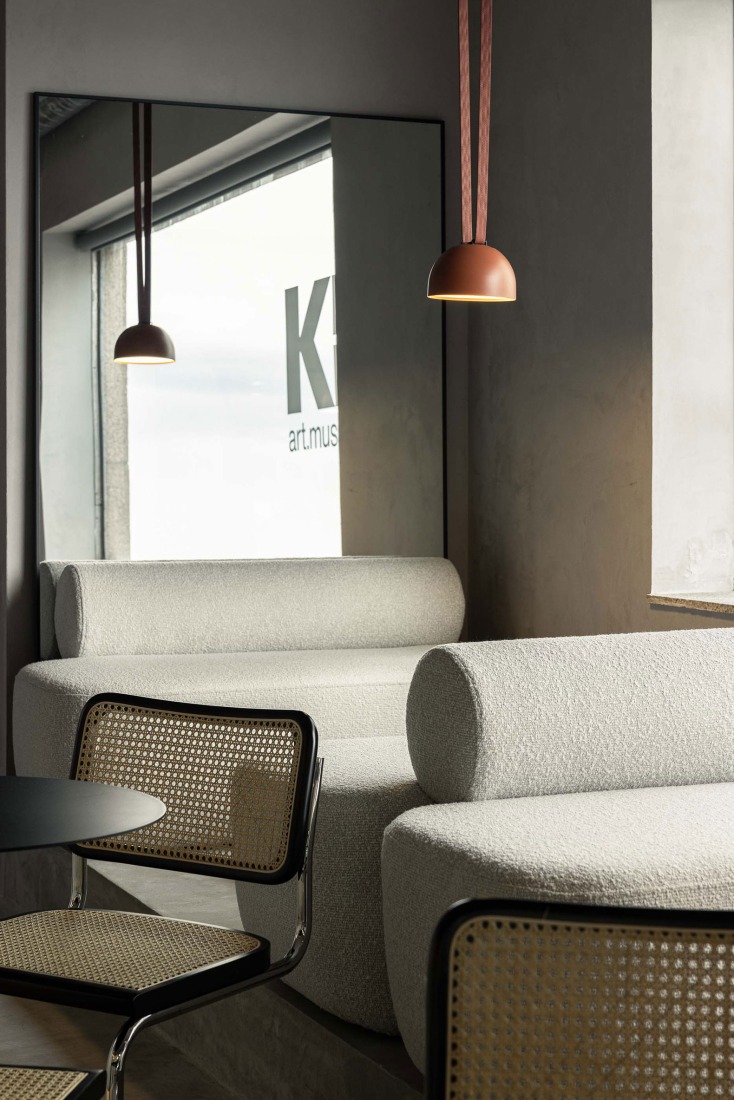 KI.art.music.coffee. by MAT Arquitetura e Interiores. Photograph by Ivo Tavares Studio.