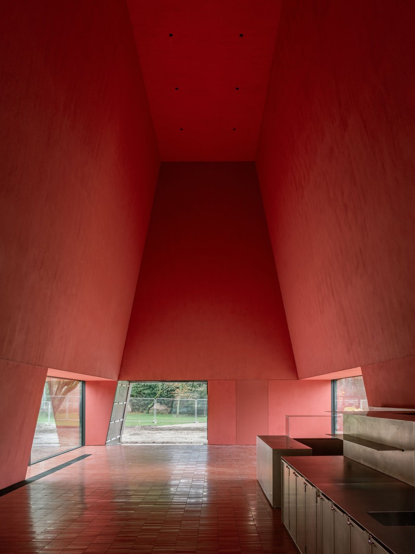 New museum of visual arts Abby Kortrijk by Barozzi Veiga + Tab Architects. Photograph by Simone Marcolin.