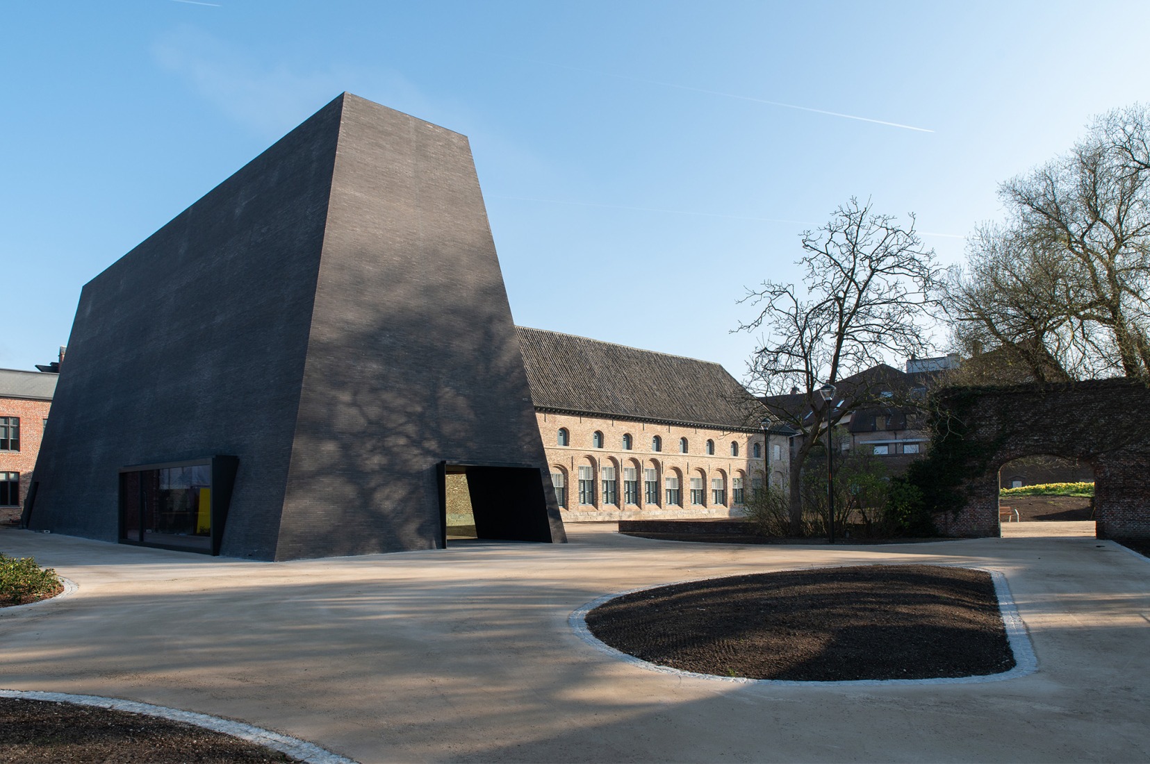 New museum of visual arts Abby Kortrijk by Barozzi Veiga + Tab Architects. Photograph by Stad Kortrijk.