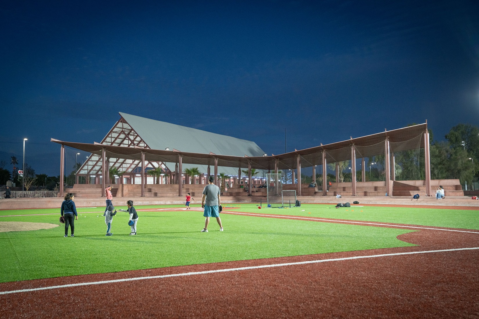 Sports Complex La Paz by CCA. Photograph by Jaime Navarro, courtesy of de Centro de Colaboración Arquitectónica (CCA).