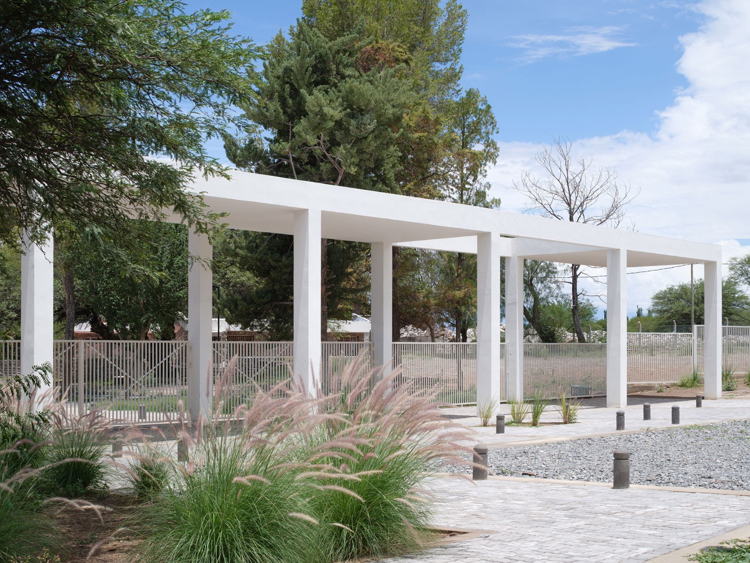 Centro de convenciones de Cafayate por Ignacio Carón, Fabio Estremera, Andres Francesconi, Ezequiel Spinelli. Fotografía por Javier Agustin Rojas.