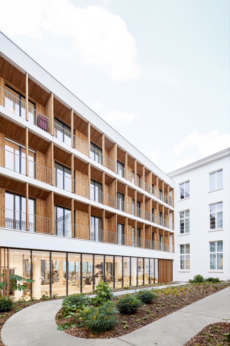 Renovation of a historic post office by Chatillon Architectes. Photograph by Antoine Mercusot.