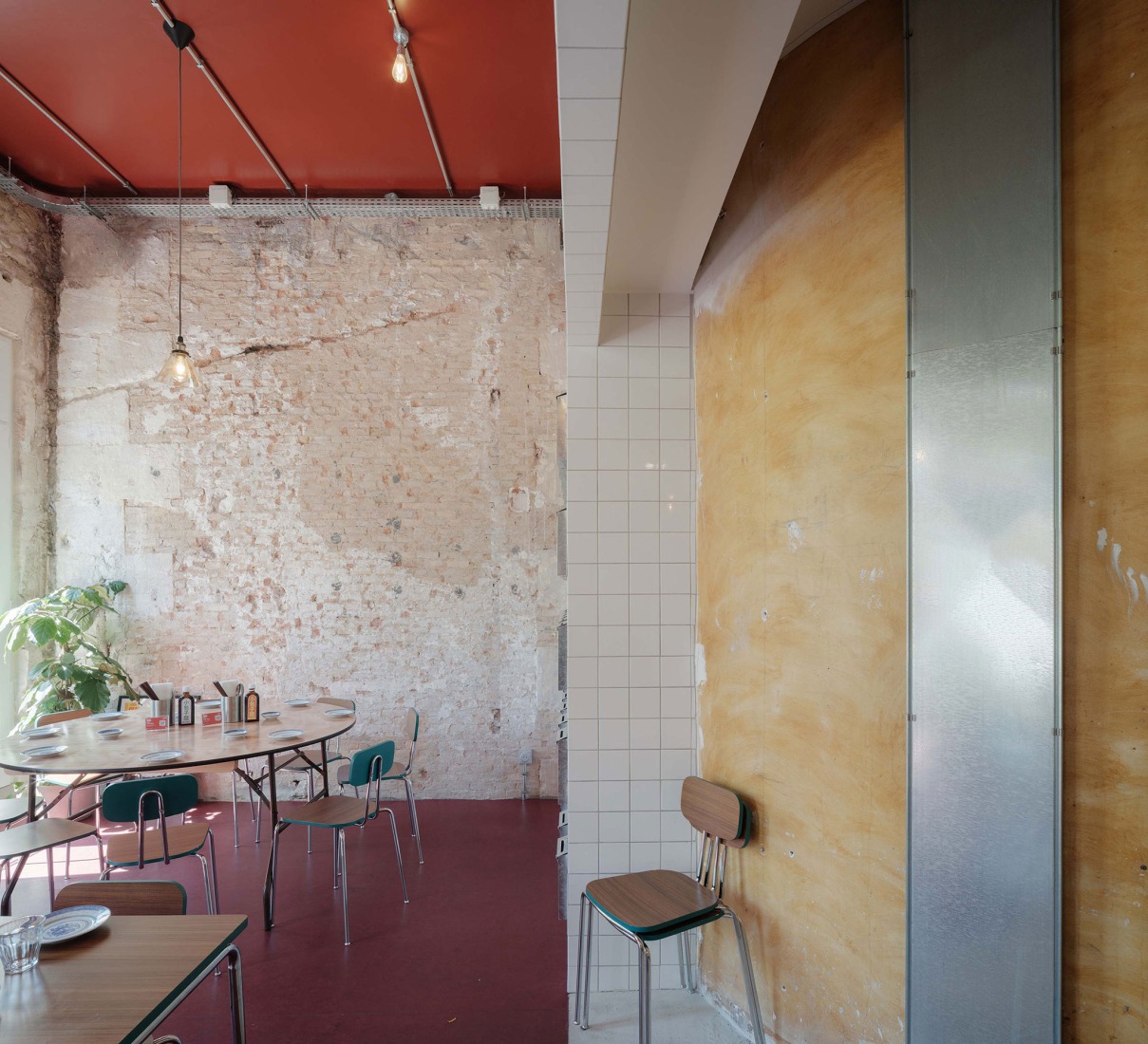 The Alleyway, Gros Bao Marseille by Neri&Hu. Photograph by Pedro Pegenaute.