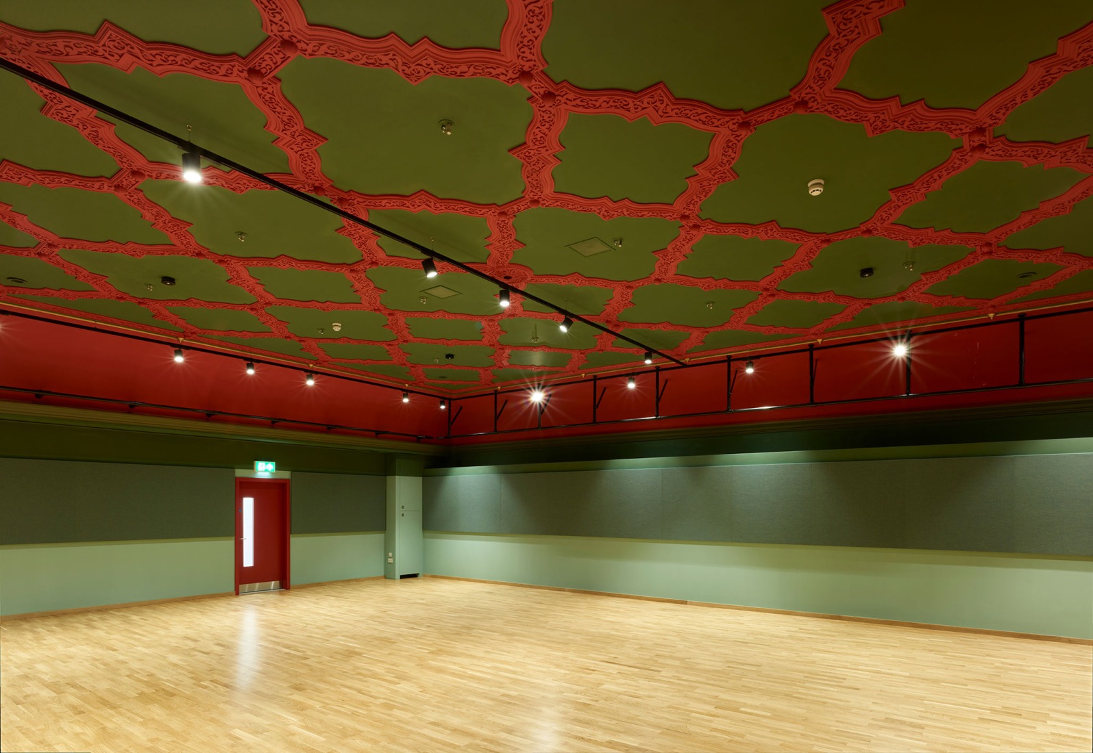 960-seat Soho Theatre Walthamstow by Pilbrow & Partners. Photograph by David Levene.