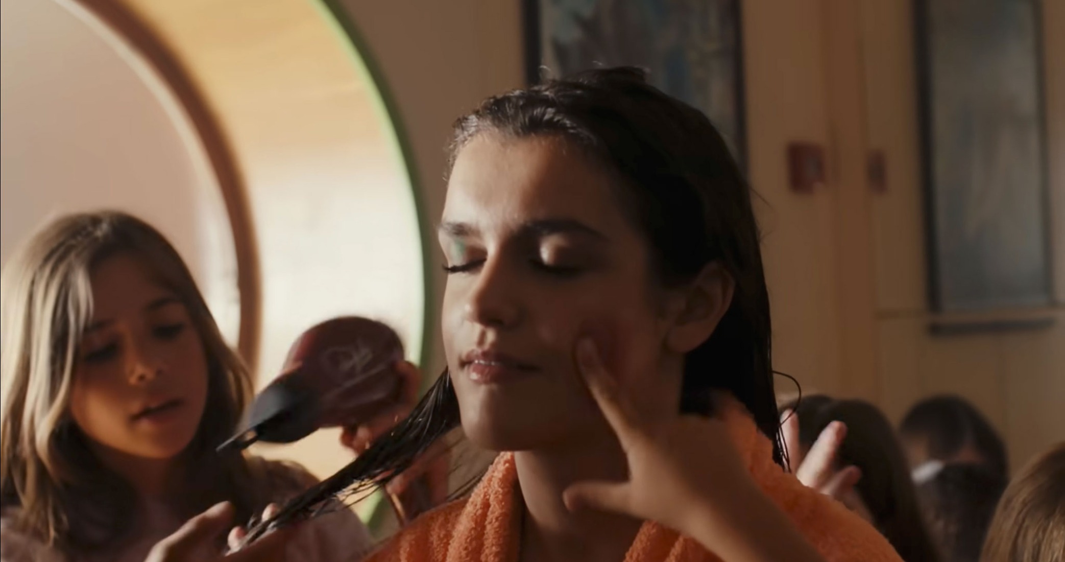 Así Bailaba por Rigoberta Bandini, Amaia Romero.