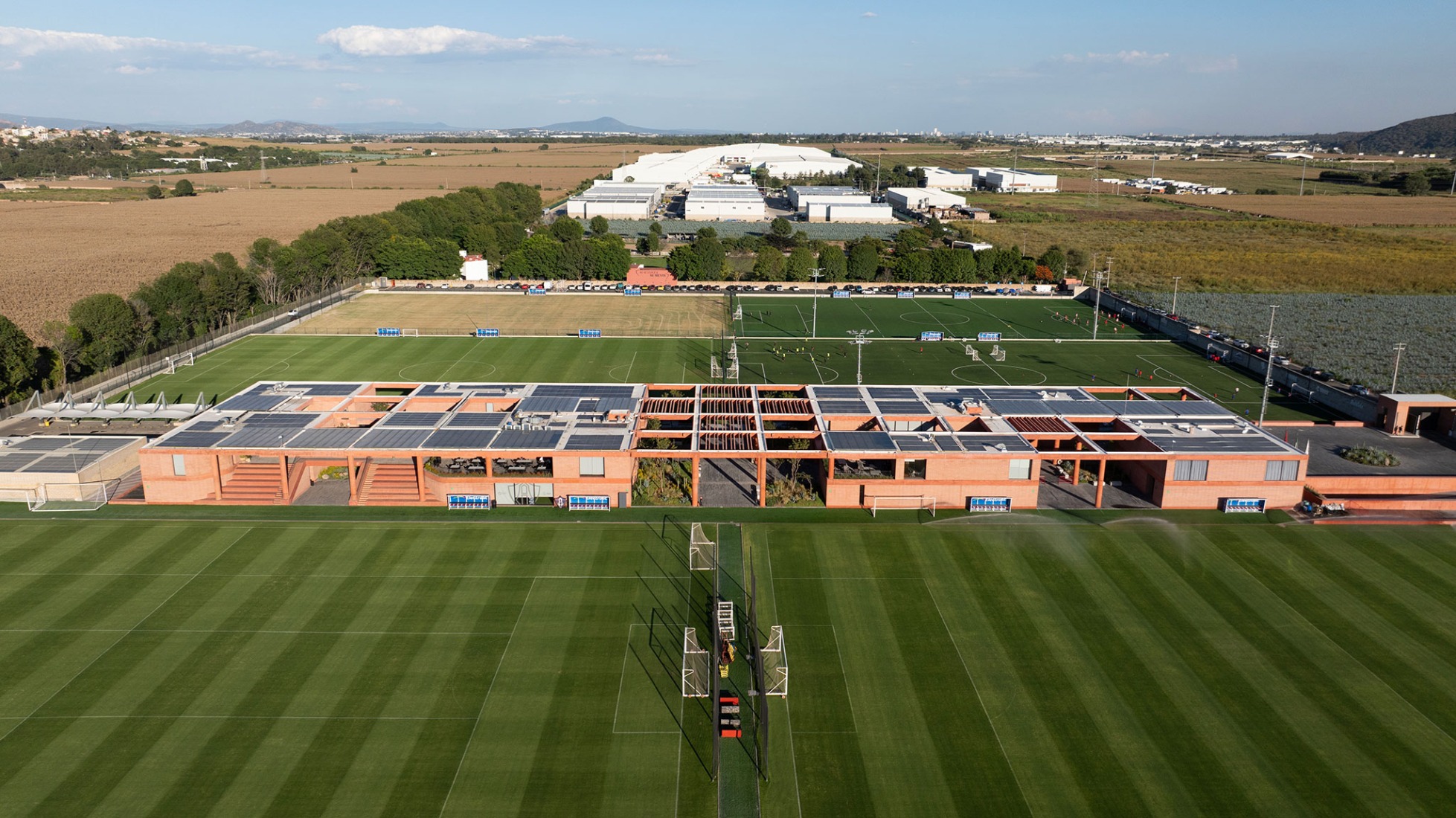 Atlas Football Academy by Sordo Madaleno. Photograph by Oscar Caballero.