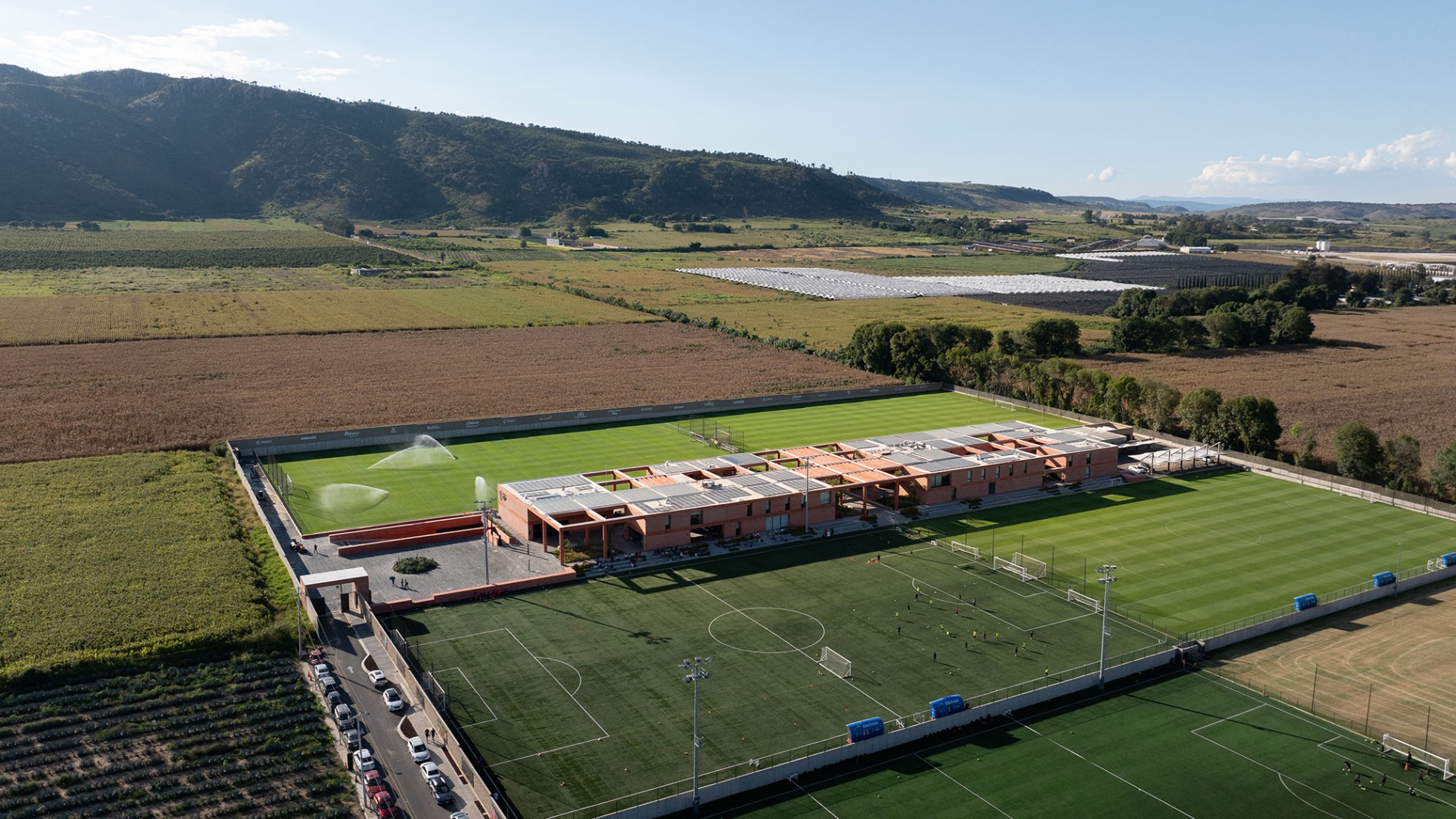 Atlas Football Academy by Sordo Madaleno. Photograph by Oscar Caballero.