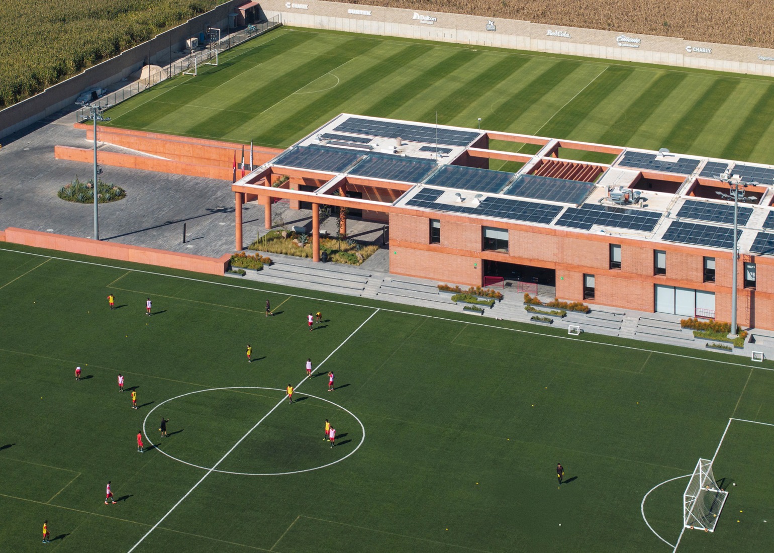 Atlas Football Academy by Sordo Madaleno. Photograph by Oscar Caballero.