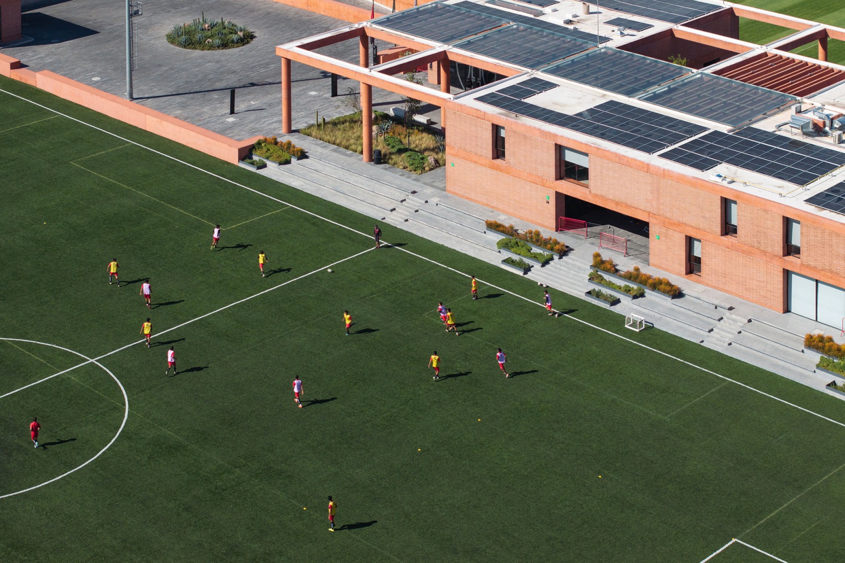 Atlas Football Academy by Sordo Madaleno. Photograph by Oscar Caballero.