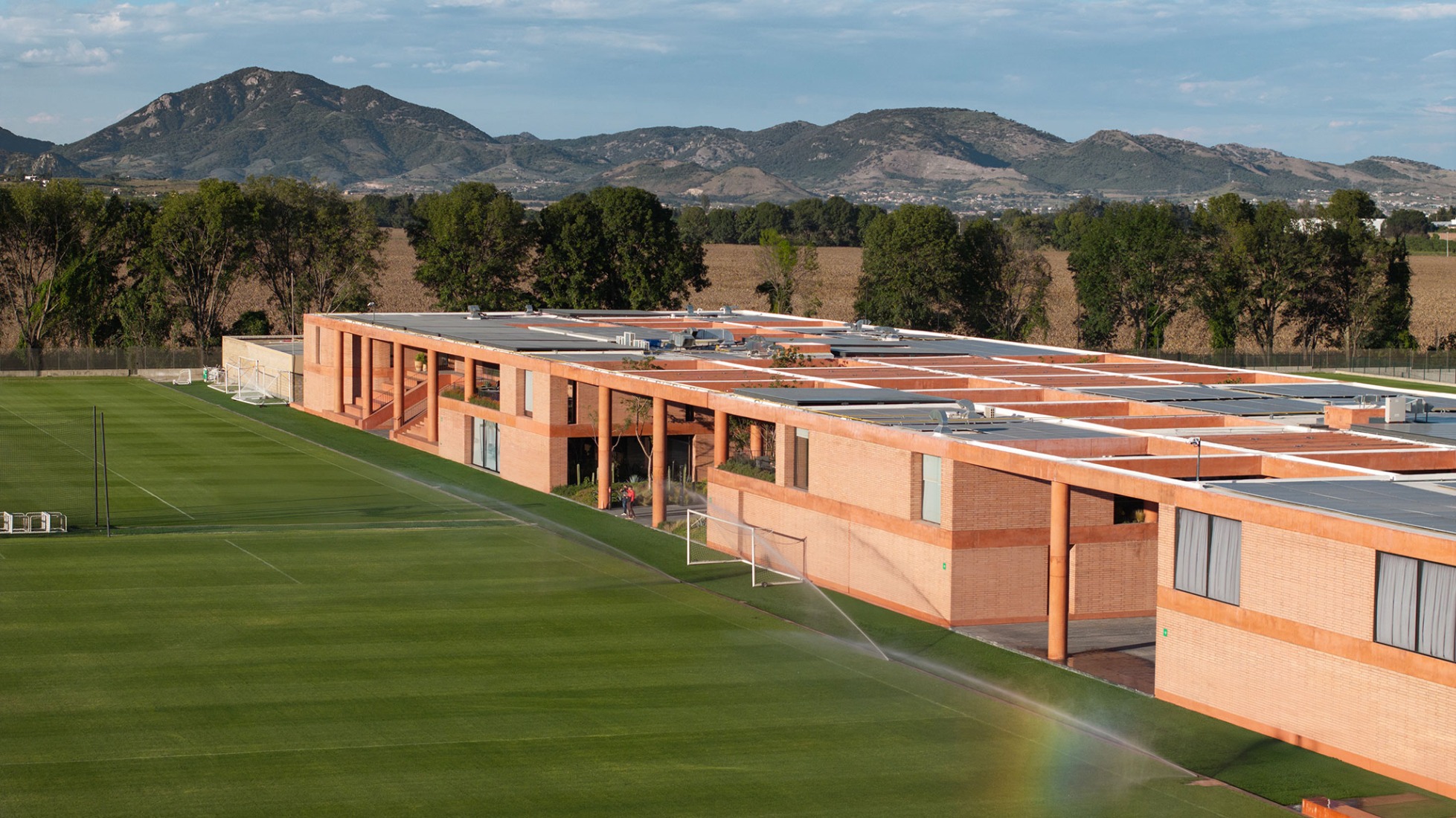 Atlas Football Academy by Sordo Madaleno. Photograph by Oscar Caballero.