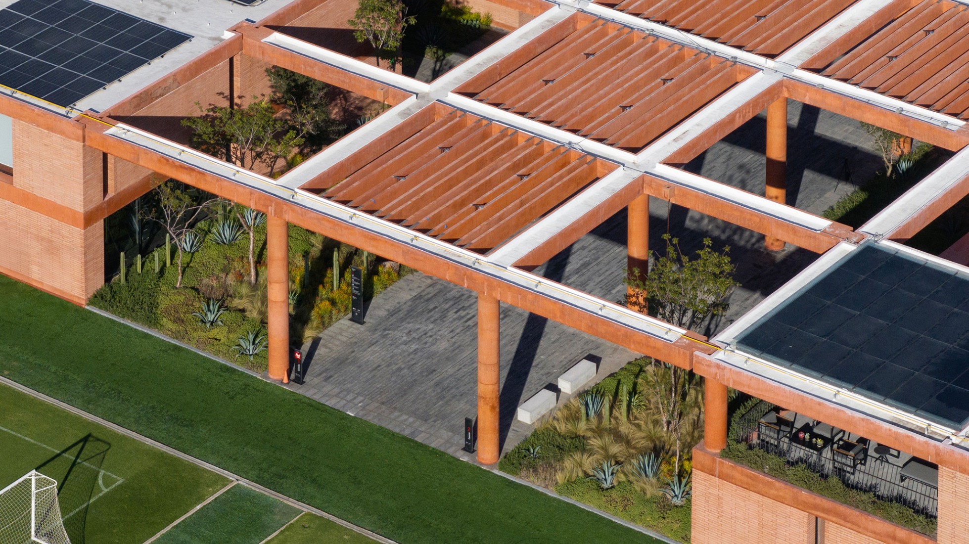 Atlas Football Academy by Sordo Madaleno. Photograph by Oscar Caballero.