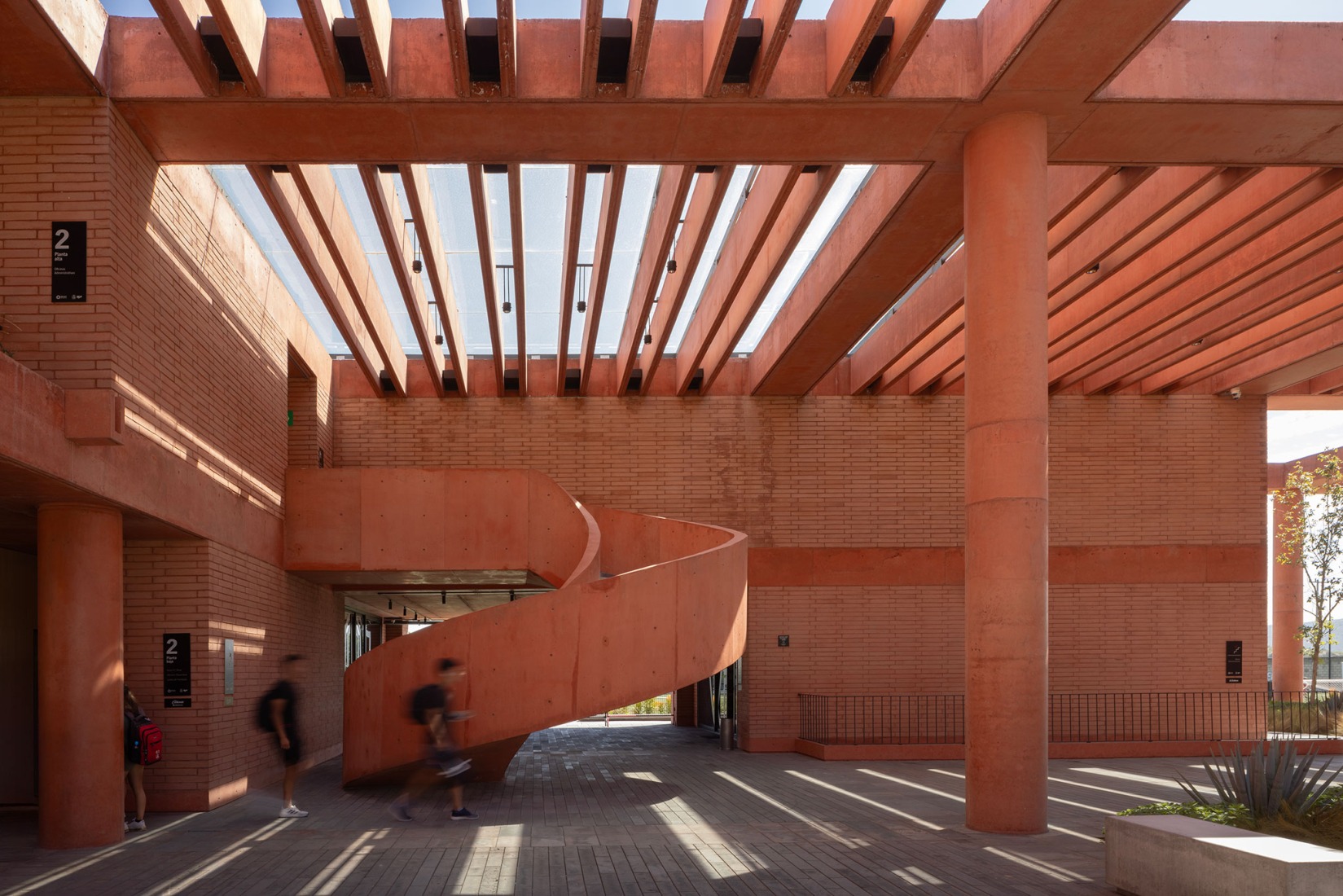 Atlas Football Academy by Sordo Madaleno. Photograph by Oscar Caballero.