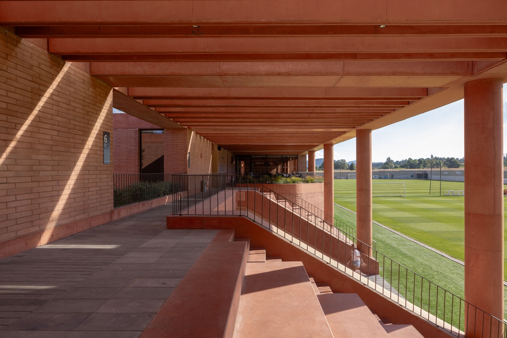 Atlas Football Academy by Sordo Madaleno. Photograph by Oscar Caballero.