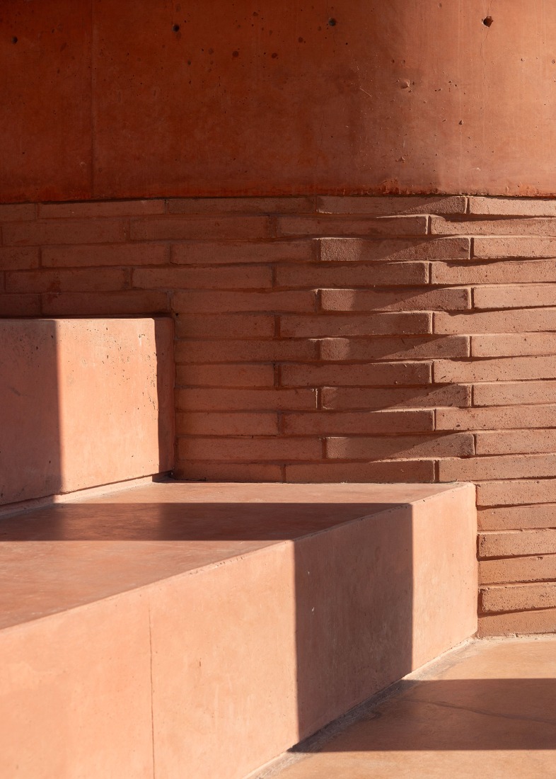 Atlas Football Academy by Sordo Madaleno. Photograph by Oscar Caballero.