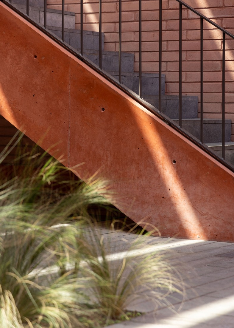 Atlas Football Academy by Sordo Madaleno. Photograph by Oscar Caballero.