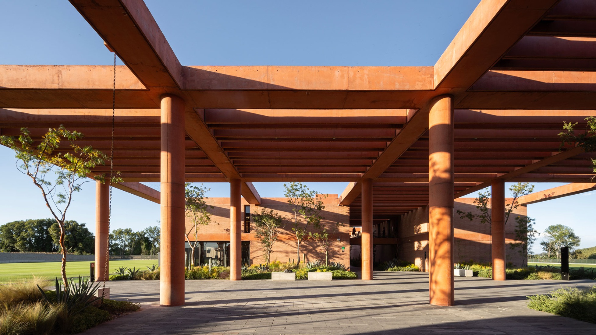 Atlas Football Academy by Sordo Madaleno. Photograph by Oscar Caballero.