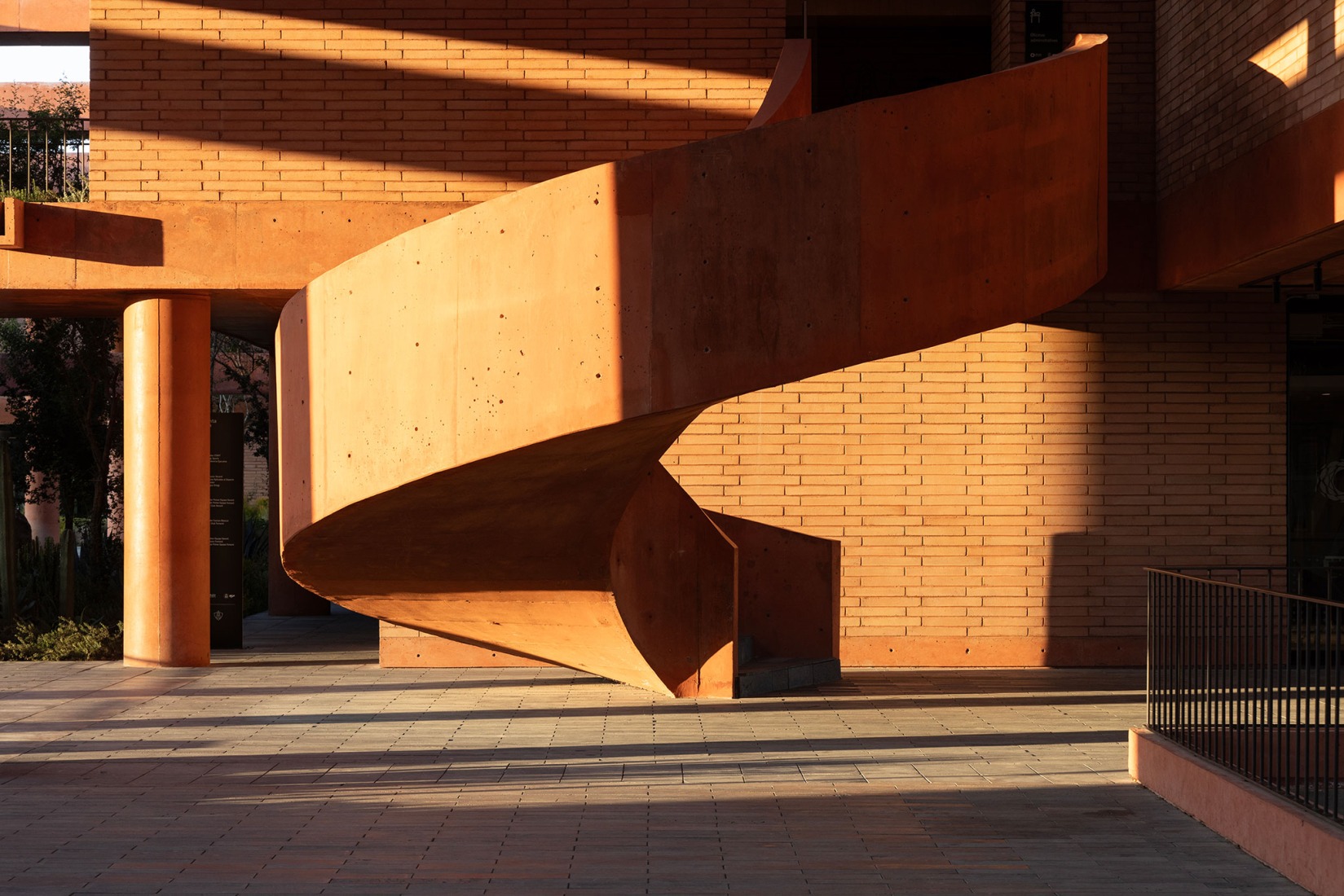 Atlas Football Academy by Sordo Madaleno. Photograph by Oscar Caballero.