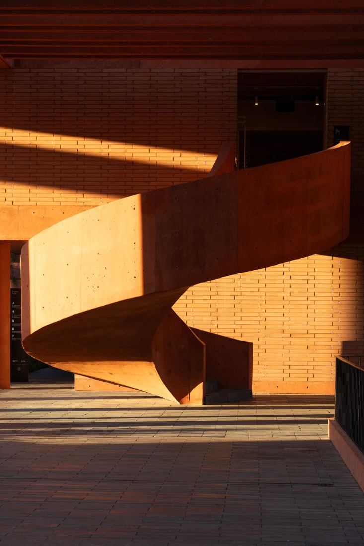 Atlas Football Academy by Sordo Madaleno. Photograph by Oscar Caballero.